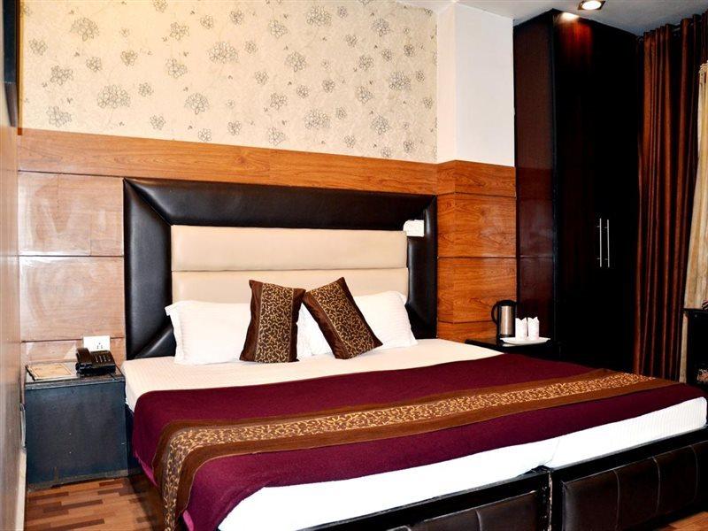 Hotel B.R. Inn Panipat Exterior photo
