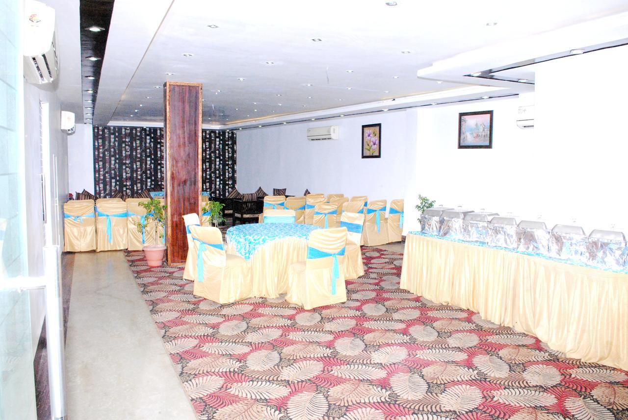 Hotel B.R. Inn Panipat Exterior photo